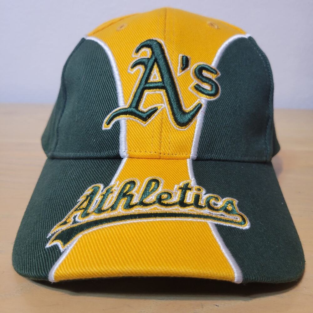 Vintage Oakland Athletics Snapback Hat Rare Embroidered Brim Genuine MLB Merch - Picture 2 of 11